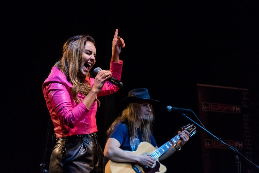CHENOA: Reportaje fotográfico concierto de Chenoa en Es Gremi (Palma 2019) - Luis Sergio Carrera, fotógrafo freelance Mallorca