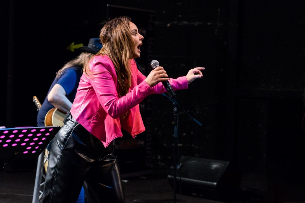 CHENOA: Reportaje fotográfico concierto de Chenoa en Es Gremi (Palma 2019) - Luis Sergio Carrera, fotógrafo freelance Mallorca
