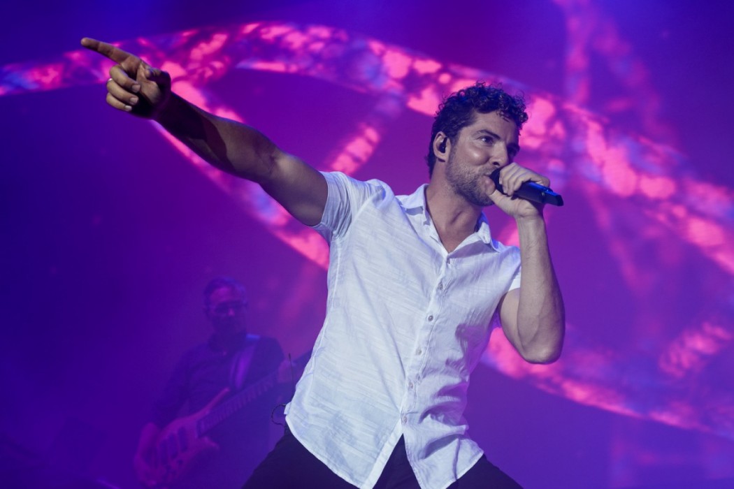 DAVID BISBAL: David Bisbal en Mallorca 2019 - Fotógrafo musical y de conciertos en Mallorca - Luis Sergio Carrera, fotógrafo freelance Mallorca