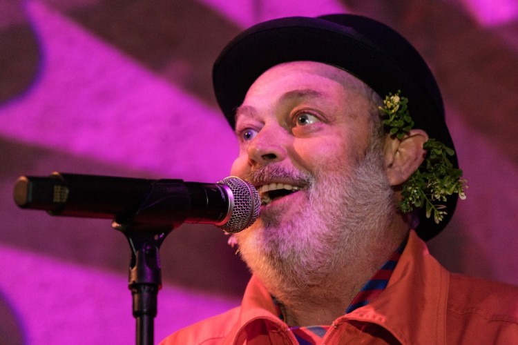 Fotos de Folk: Concierto de los Toreros Muertos en Sa Cova de S´Embat 2020, con Pablo Carbonell. - Luis Sergio Carrera, fotógrafo freelance Mallorca