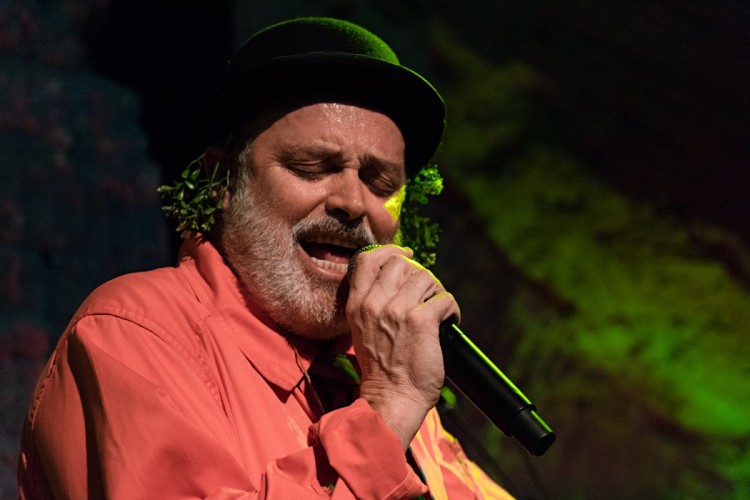 Fotos de Folk: Concierto de los Toreros Muertos en Sa Cova de S´Embat 2020, con Pablo Carbonell. - Luis Sergio Carrera, fotógrafo freelance Mallorca