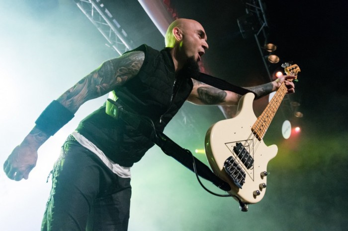 FOTOGRAFÍA DE CONCIERTOS (III): Fotografía de conciertos para grupos musicales en mallorca - Luis Sergio Carrera, fotógrafo freelance Mallorca